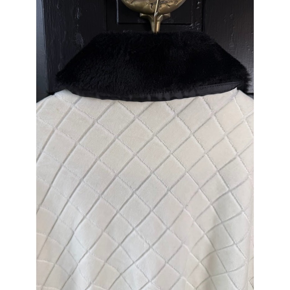 Neiman Marcus Cream Quilted Faux Fur Collar Drawstring Waist Zip Up Jacket L - Picture 6 of 12